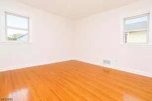 88 Manchester Pl, Newark, NJ 07104 - Photo 18