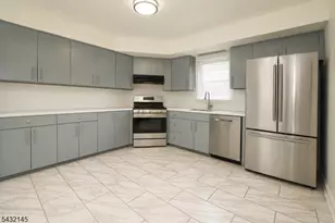 88 Manchester Pl, Newark, NJ 07104 - Photo 6