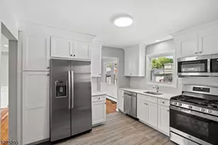 227 N 11th St, Kenilworth, NJ 07033 - Photo 6