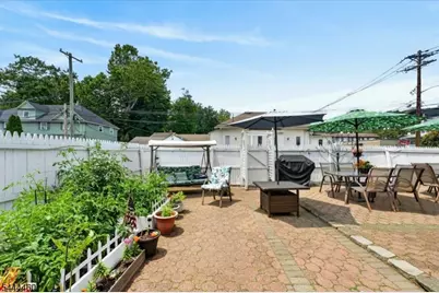 583 Somerset St, North Plainfield, NJ 07060 - Photo 38