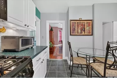 583 Somerset St, North Plainfield, NJ 07060 - Photo 8