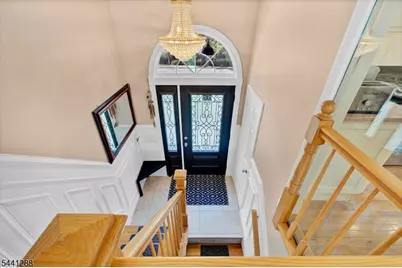 111 Walton Ave, Union Township, NJ 07083 - Photo 8