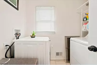 580 Center St, Kenilworth, NJ 07033 - Photo 30