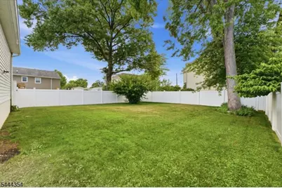 580 Center St, Kenilworth, NJ 07033 - Photo 32
