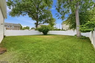 580 Center St, Kenilworth, NJ 07033 - Photo 32