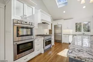 5 Winding Way, Saddle River, NJ 07458 - Photo 10