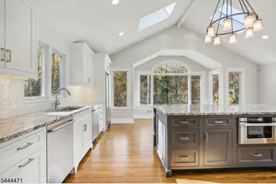 5 Winding Way, Saddle River, NJ 07458 - Photo 8
