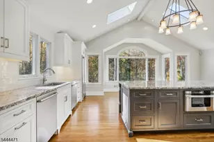 5 Winding Way, Saddle River, NJ 07458 - Photo 8