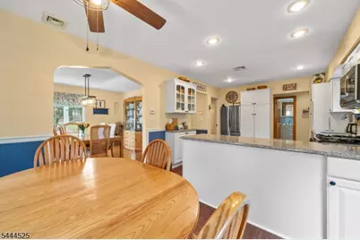 304 Washington Ave, Clifton, NJ 07011 - Photo 8