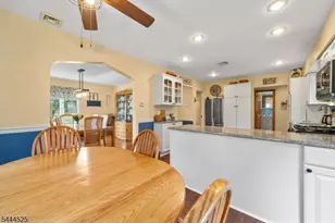 304 Washington Ave, Clifton, NJ 07011 - Photo 8