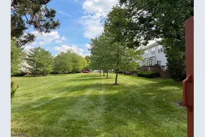 10 Dina Ln, Franklin Township, NJ 08873 - Photo 26