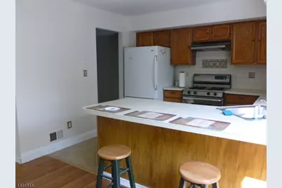 408 Hawkshead Way, Franklin Township, NJ 08873 - Photo 6