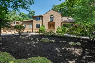 52 Tower Hill Ln, Kinnelon, NJ 07405 - Photo 2