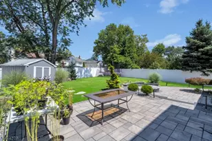 2010 Windsor Rd, Linden, NJ 07036 - Photo 16