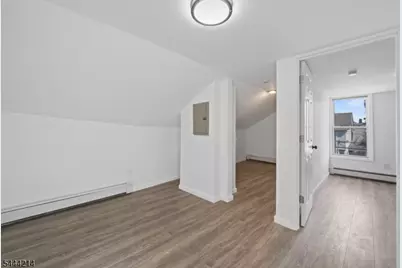 80 Wayne Ave, Paterson, NJ 07522 - Photo 22