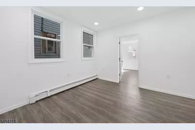 80 Wayne Ave, Paterson, NJ 07522 - Photo 8