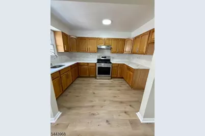 16 E Kinney St, Newark, NJ 07102 - Photo 14