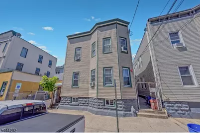 9 Vreeland Ave #4, Passaic, NJ 07055 - Photo 16