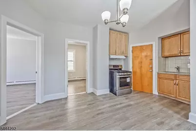 9 Vreeland Ave #4, Passaic, NJ 07055 - Photo 8