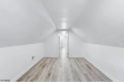 64 Willoughby St, Newark, NJ 07112 - Photo 18