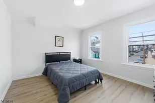 64 Willoughby St, Newark, NJ 07112 - Photo 14