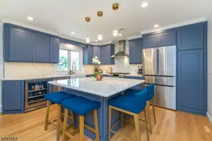 7 Wolf Pl, Parsippany, NJ 07054 - Photo 6