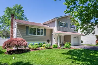 7 Wolf Pl, Parsippany, NJ 07054 - Photo 2