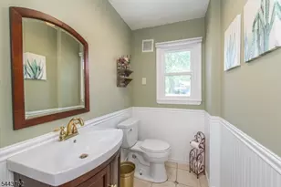 7 Wolf Pl, Parsippany, NJ 07054 - Photo 14