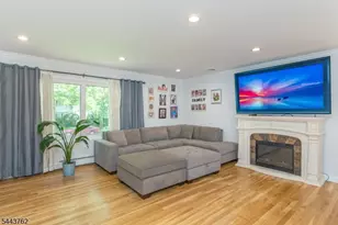7 Wolf Pl, Parsippany, NJ 07054 - Photo 8