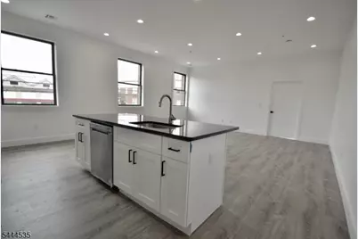 340 Millburn Ave #2A, Millburn, NJ 07041 - Photo 4