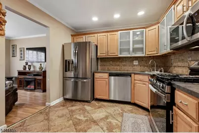 3 Letts Ct, Sayreville Boro, NJ 08872 - Photo 12