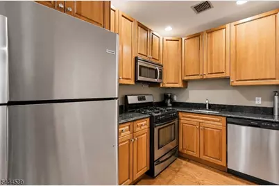 180 Edgewater Rd, Cliffside Park, NJ 07010 - Photo 2
