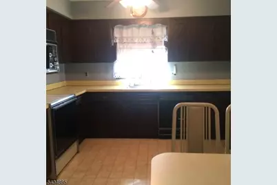 633 Totowa Rd, Totowa, NJ 07512 - Photo 6