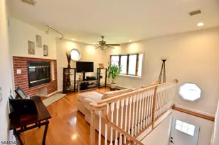58 Cork Hill Rd, Ogdensburg, NJ 07439 - Photo 2