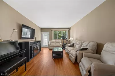 81 Huron Ave, Clifton, NJ 07013 - Photo 2