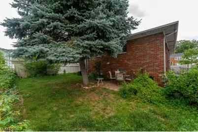 606 Knopf St, Linden, NJ 07036 - Photo 24