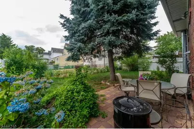 606 Knopf St, Linden, NJ 07036 - Photo 22