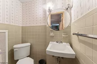 606 Knopf St, Linden, NJ 07036 - Photo 12