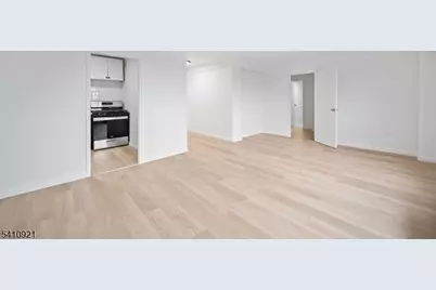 275 Prospect St #16 M, East Orange, NJ 07017 - Photo 8