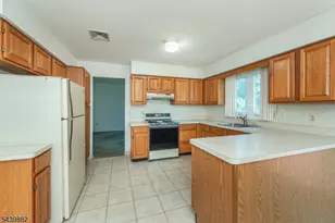 6 John St, East Hanover Township, NJ 07936 - Photo 4