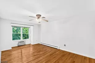 28 Deanna Dr, Hillsborough Township, NJ 08844 - Photo 12