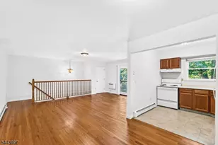 28 Deanna Dr, Hillsborough Township, NJ 08844 - Photo 6