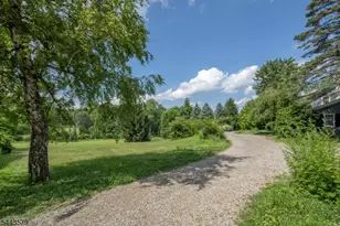 17 Hollow Brook Rd, Tewksbury Township, NJ 07830 - Photo 10