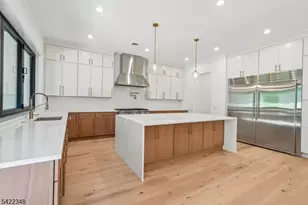 51 Herfort Rd, Wayne Twp., NJ 07470 - Photo 14
