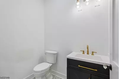 51 Herfort Rd, Wayne, NJ 07470 - Photo 32