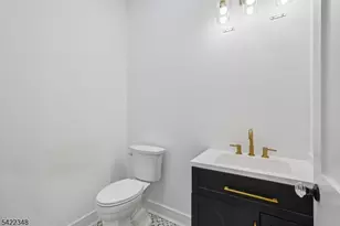 51 Herfort Rd, Wayne Twp., NJ 07470 - Photo 32