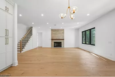 51 Herfort Rd, Wayne, NJ 07470 - Photo 6