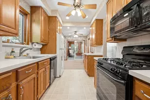 16 Arlington Ave, Caldwell, NJ 07006 - Photo 6