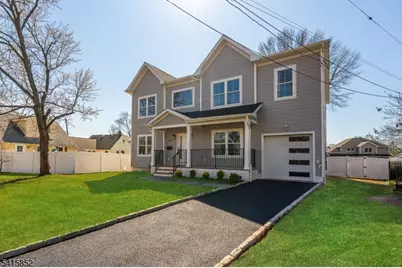 302 West Ln, Clark Township, NJ 07066 - Photo 2