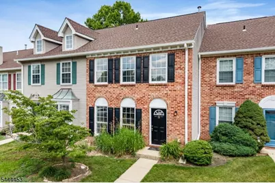 51 Chelsea Ct, Franklin Township, NJ 08823 - Photo 1